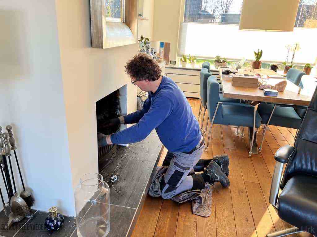 Schouwveger Urk kleed schoorsteenreiniger Schouwveger Urk kleed schoorsteenreiniger